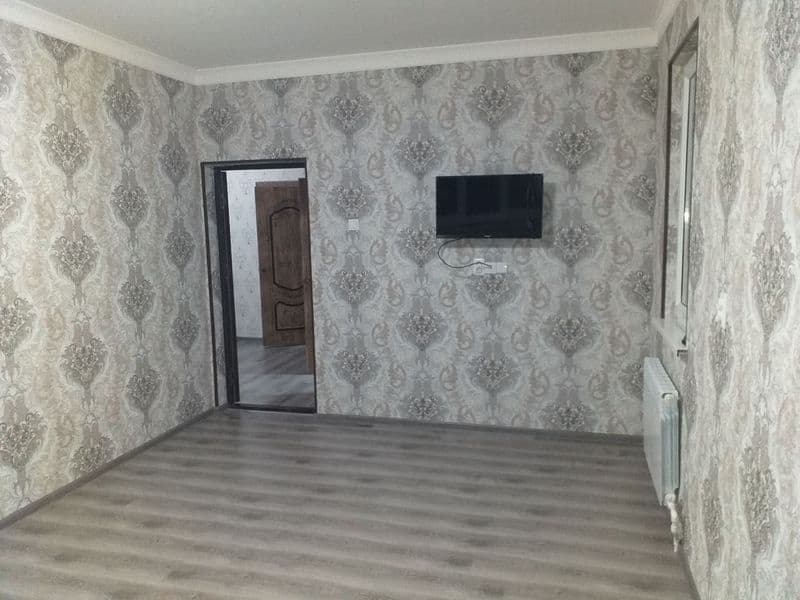 Аренда метро тинчлик 2.хонали оилага берилади расмдаги уй ха