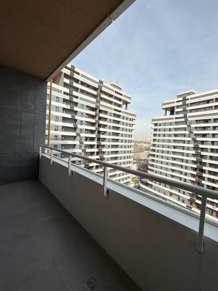 Срочно сдаётся в аренду<br />
Квартира в новостройке<br />
Ж — фото 2