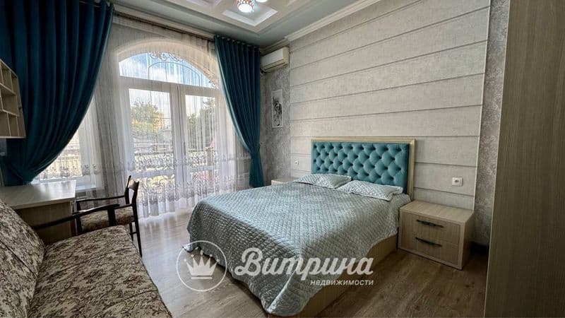 Ц 4 -х комнатный дом, на 3-х сотках, полностью с ремонтом, с