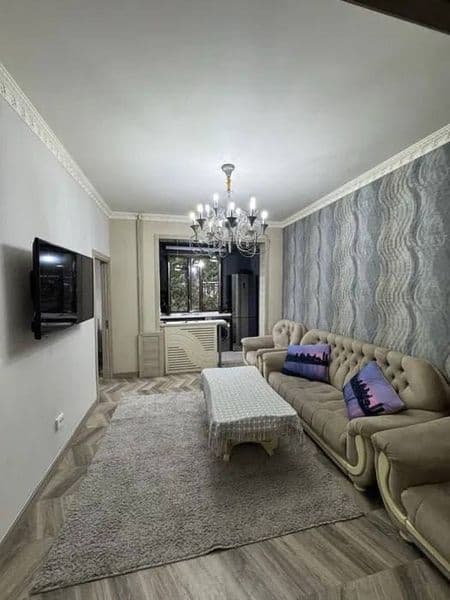 Сдаётся 3-комнатная квартира (переделана из 2-комнатной)<br 