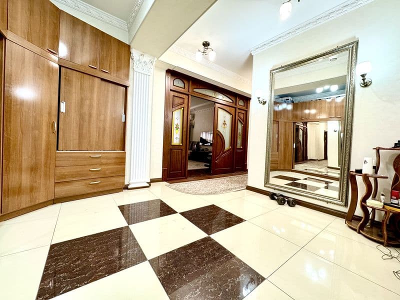 На Мирабадском районе ул Ойбек ( рынок госпитальная, медшох, — фото 3