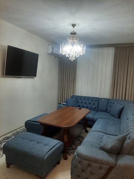 Arenda olmazor city full kvartira <br />
1 xona yengi odam y