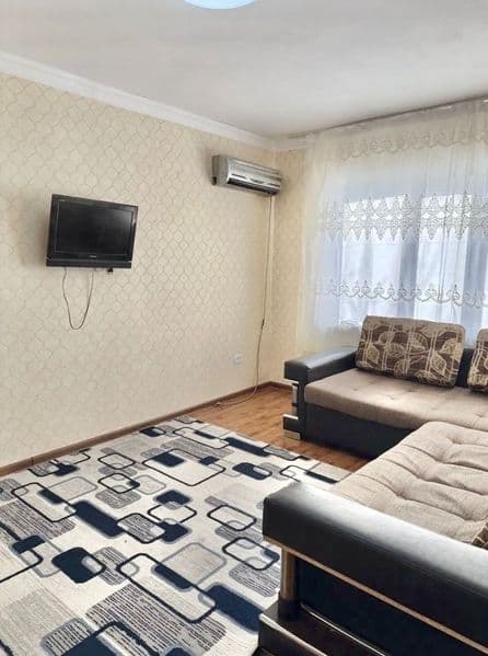 Сдается 1/5/5 с обстановкой<br />
Метро Буюк Ипак Йули <br /