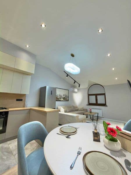 Срочно аренда квартира <br />
Шикарная ремонт никто не жил <