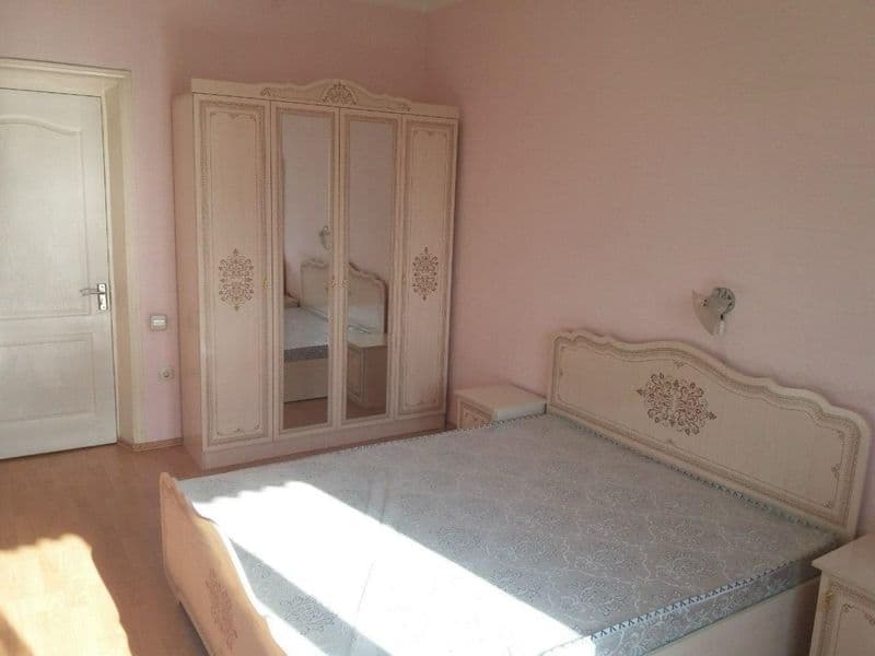 Аренда<br />
Максим Горький<br />
2 хонали уй<br />
3 этаж<b — фото 2