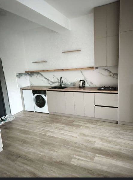 AR2<br />
<br />
Манзил: Turkiston Metro<br />
<br />
Yunuso