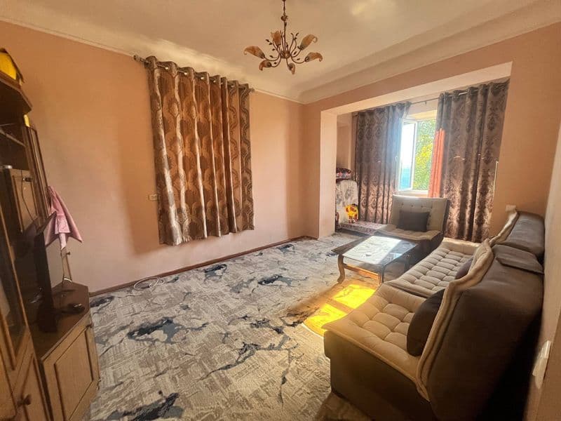 Yunusobod , Bodomzor machit dan keingi korzinka tarafda 2 xo