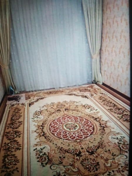 Qizlari qoyaman faqat qizlar turadi oqidigon ishlidigon qizl