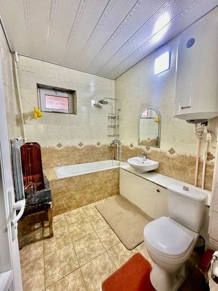 Joylashuvi: Beruniy metro bekatiga juda yaqin, qulay hudud<b — фото 5