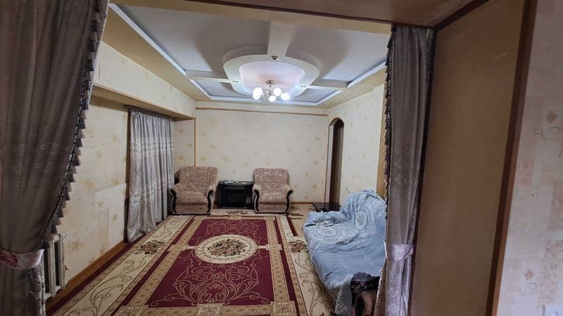 2 xonali uy. Sheriklikka 1 ta odam kam Bez makler 1 etaj. Sh