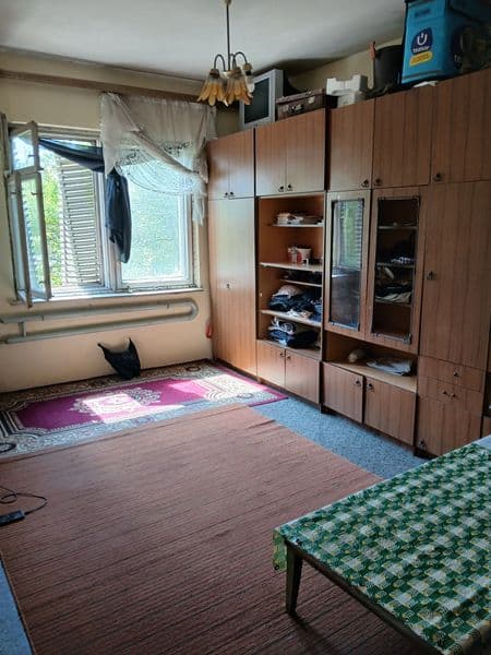 Akuratni turadigan ogil bollarga kvartira,kvartirada chekish