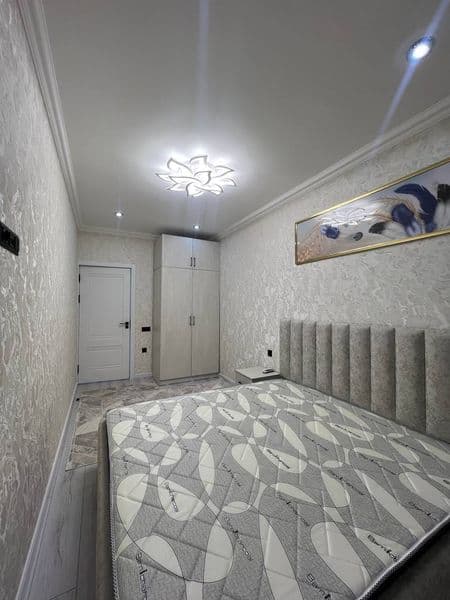 • Район: Яккасарайский район<br />
• Адрес: Улица Бобура<br 