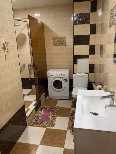 Сдаётся в аренду 1 комнатная СТУДИЯ квартира на Айбеке. для 