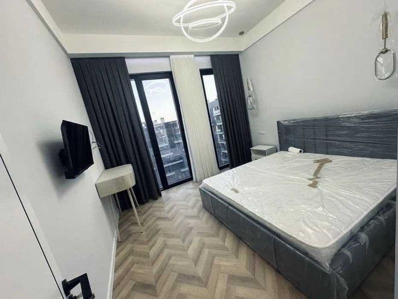 Район : Яккасарайский<br />
Адрес : Текстильный мост<br />
< — фото 2