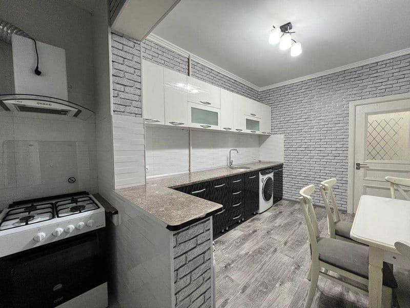 Сдаётся квартира 2/5/9 на Яккасарайском ор-р Кушбеги<br />
< — фото 4