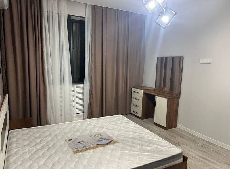 Аренда квартиры.<br />
2 комнатная переделана в 3 Новостройк