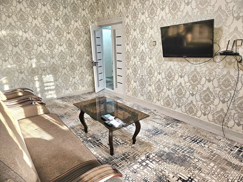 Яккасарой Кушбеги 2/2/5   500 нархи 99 302 06 01. Уй узимник