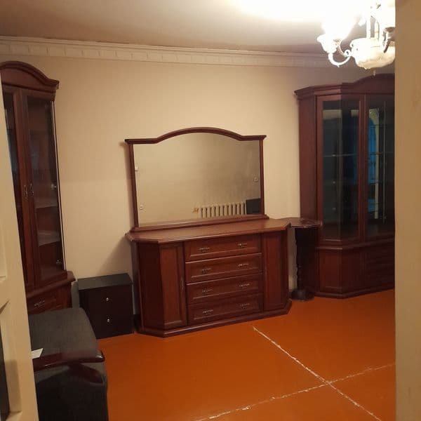 Аренда 4.хонали  1.этаж оилага берилади средный ремонт хеч к — фото 2