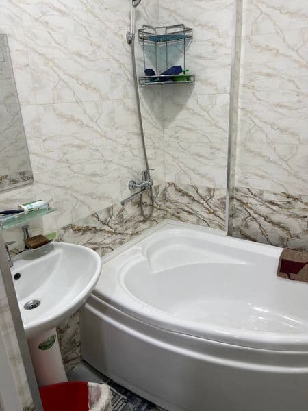 Choshtepa metrosini oldidagi bm group domlari 4/10/12 <br /> — фото 5