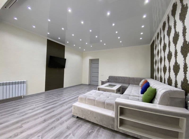 Мирабадский район <br />
Улица Чехова <br />
2/3/9 <br />
66