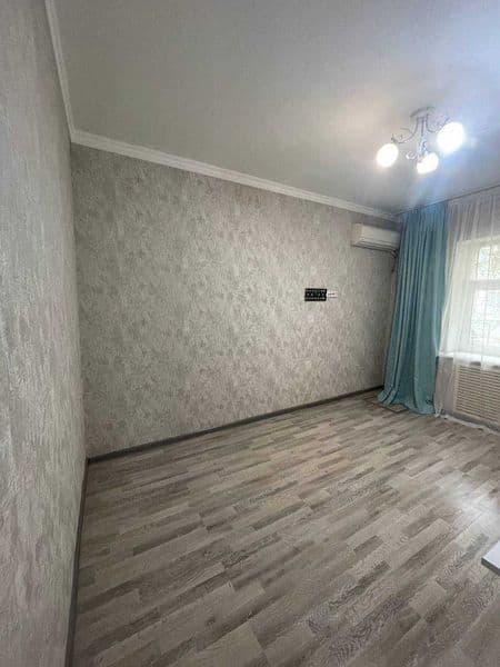 Сдаю 1 комната на длит срок метро Буюк Ипак йули.Студентом в