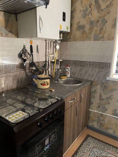 Академ городок<br />
Максим Горький <br />
1/1/4<br />
350$< — фото 2