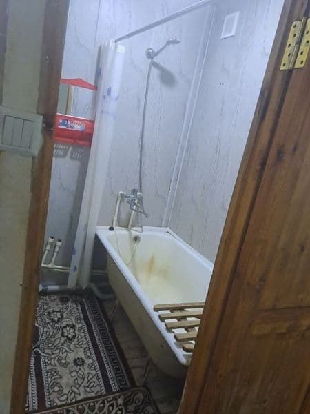 Adres Samarqand shahar, vagzal beruniy ko'cha ipoteka bankni