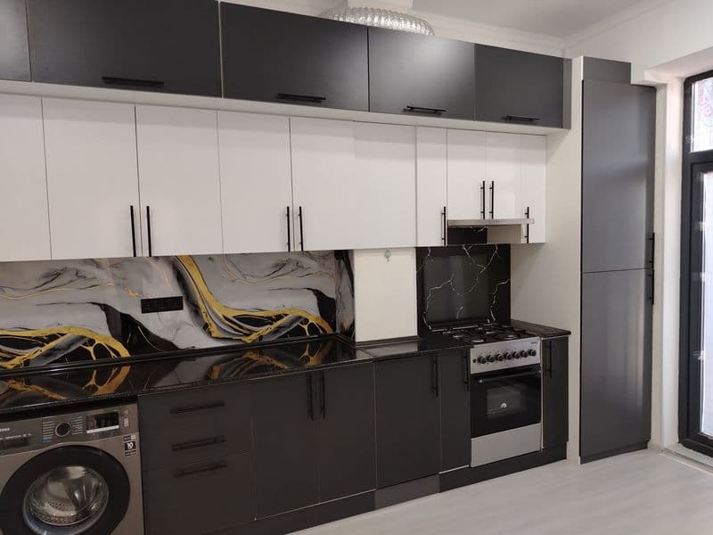 Talabalar uchun kvartera Ko'kcha oqtepa dehqon bozor yonida 