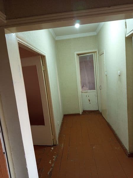 Adres<br />
Yunusobod 2kv <br />
4/4<br />
3 xona <br />
Hol