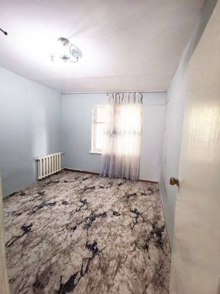 Lakatsa juda yaxwi metroga 8 10 mnutlik yol <br />
Moljal SI