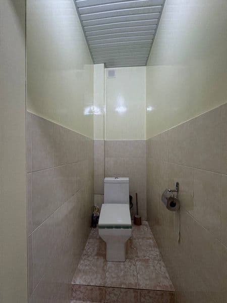 Квартира находится не далеко от транспорта, рынка и метро ес — фото 4