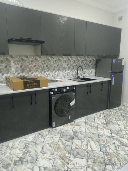 Сергели 16А<br />
Нурхаят домларида <br />
2 хона 9 этаж 16 