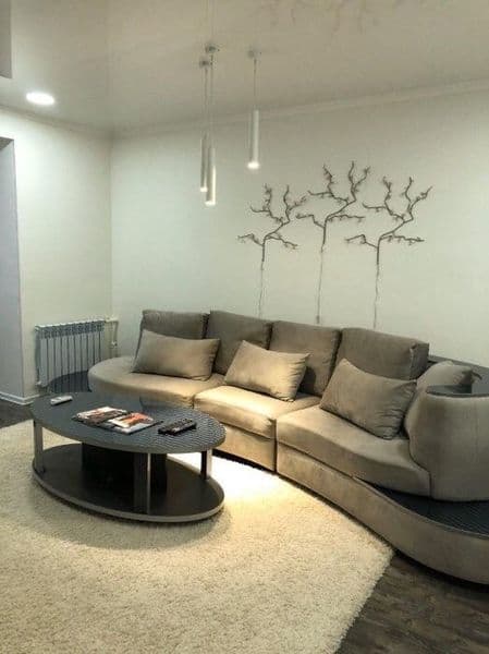 Метро Ойбек <br />
<br />
2х Комнатная Квартира с ремонтом <