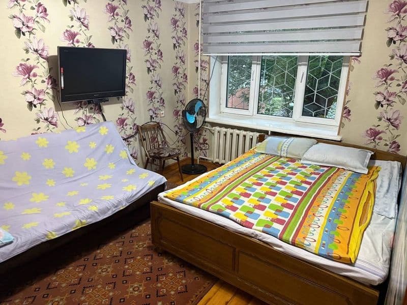 1/2/5 горького 350уе<br />
 Район: Мирза Улугбек <br />
 Ори