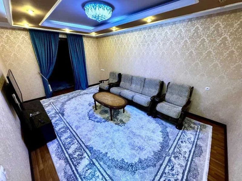 Район: Юнусабадский<br />
Адрес: минор<br />
<br />
Комнат: 