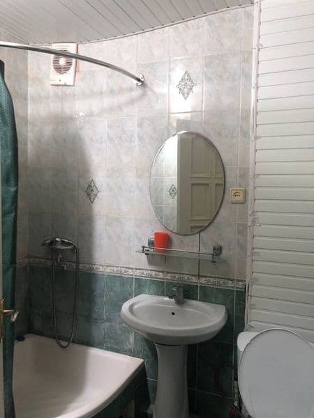 Сдается 2-х комнатная квартира переделанная в 3-х на первом  — фото 3