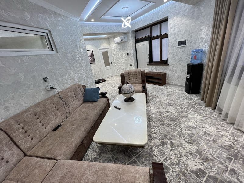 Ижарага 2 хонали, 1 чи каватда жойлашган квартира берилади.< — фото 3