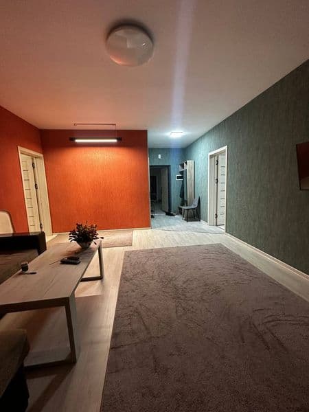 Срочно здайотса квартира <br />
Яшнабатиски район махтумку < — фото 2