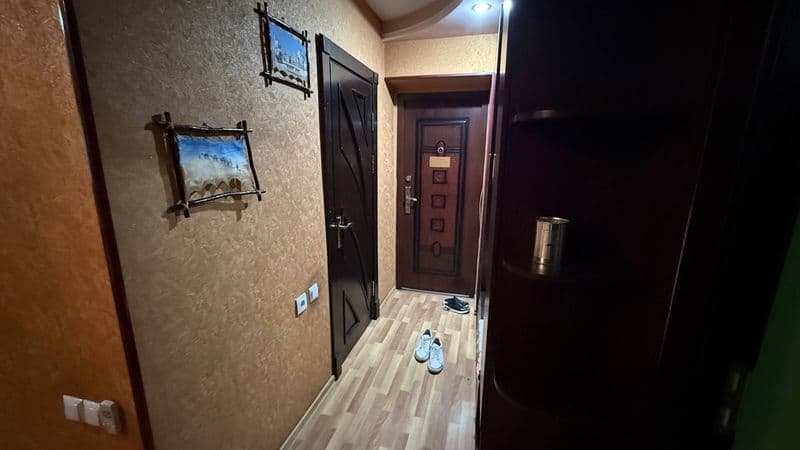 Аренда <br />
3/2/4<br />
Чиланзар 9<br />
2*6 балкон <br />