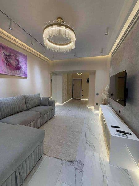 • ЖК: Ц-5<br />
• Комнат: 3 <br />
• Этаж: 3<br />
• Площадь — фото 5