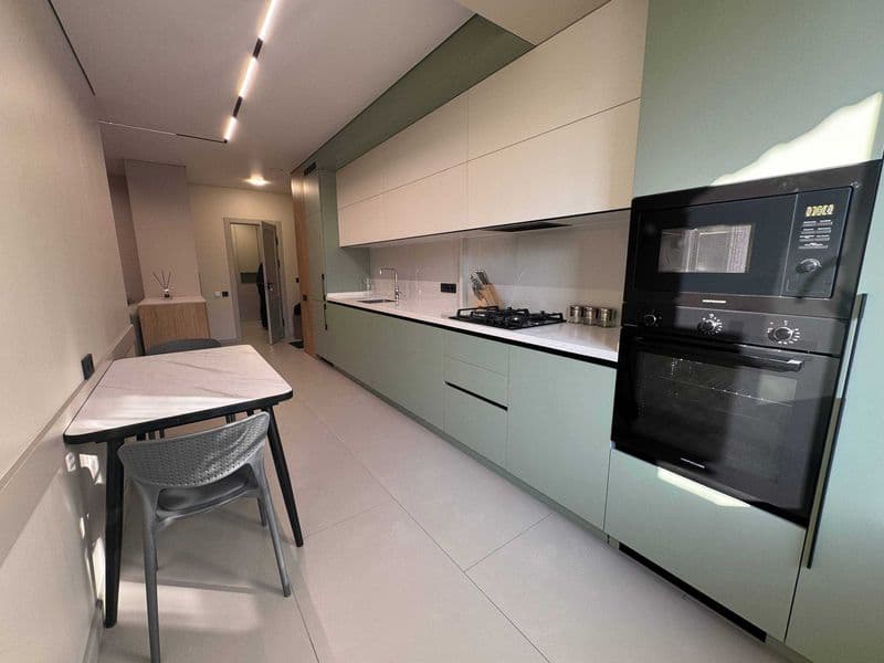 Адрес: Цум, Ц7<br />
Ориентир: Выставочный Зал<br />
Кол-во 