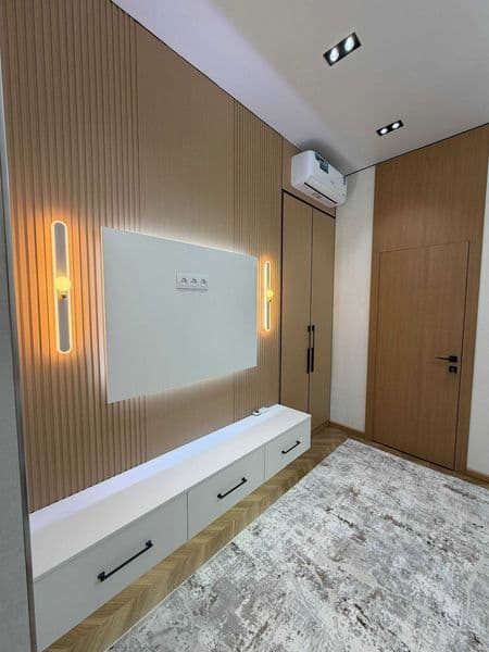 ЖК "Династия"<br />
﻿﻿Район: Мирзо Улугбек<br />
Комнат: 2<b