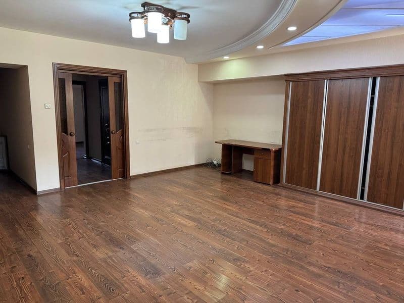 Сдаётся квартира под офис с евроремонтом в центре города — фото 3