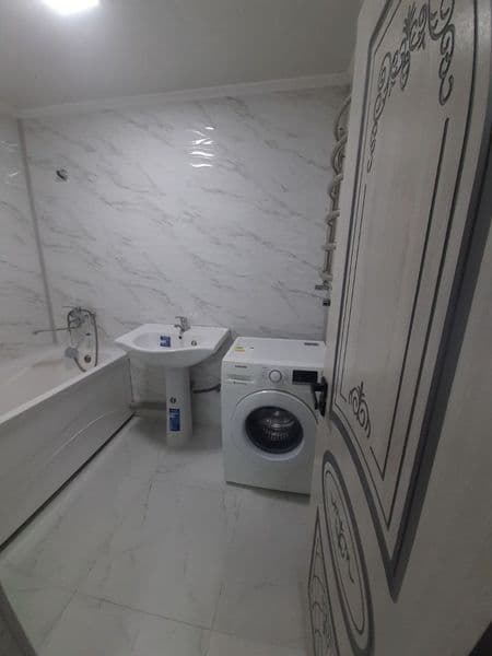 Школа,парк,больница поликлиника ,супермаркет, магазины, осто