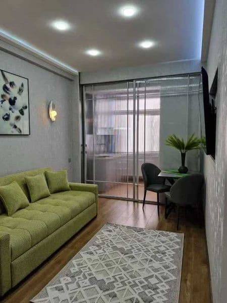 Район : Чиланзар<br />
Адрес : Метро Чиланзар<br />
<br />
— — фото 2