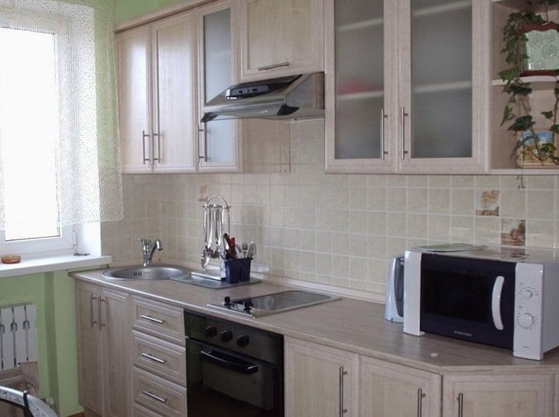 Массив куйлюк 6 да  Ижарага 1 хонали уй берилади хамма шарои