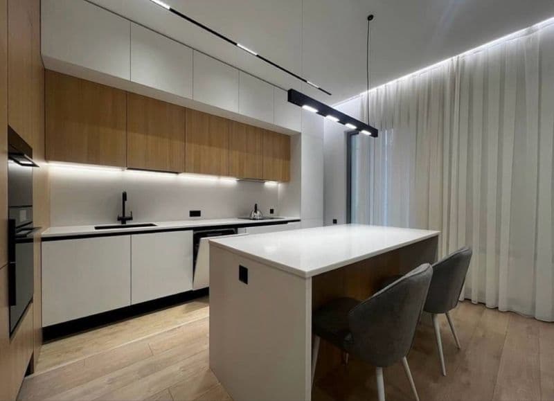 Уникальное предложение аренды в самом центре города <br />
< — фото 2