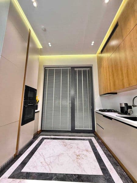 Жилой комплекс: Skyline<br />
Комнат: 3<br />
Этаж: 4<br />
 — фото 3