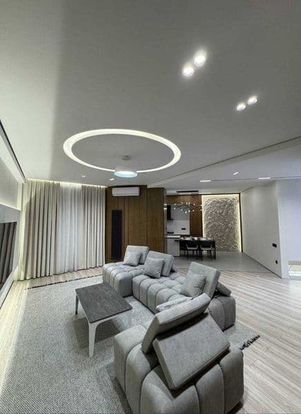 Район: Яккасарайский<br />
ЖК Uzbegim<br />
<br />
Ориентир: