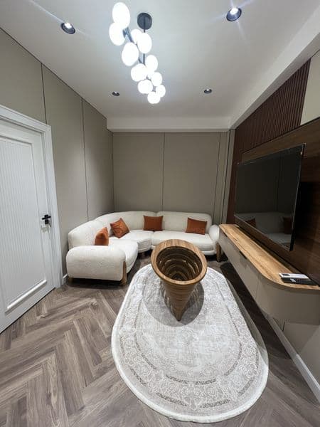 Локация: Юнусабадский район<br />
Ориентир: рынок Уч-Кахрамо